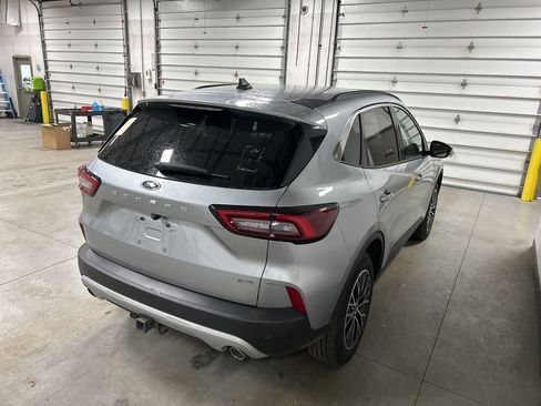 Used 2023 Ford Escape SE w/ Class II Trailer Tow Package image 6