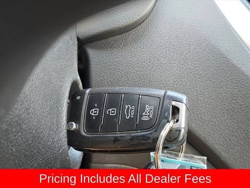 Used 2022 Hyundai Accent SE FWD image 18