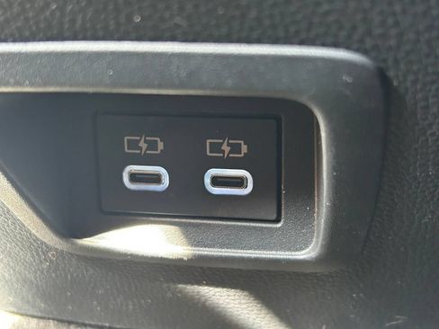 Used 2024 Toyota Corolla Cross AWD Hybrid w/ Convenience Package image 23