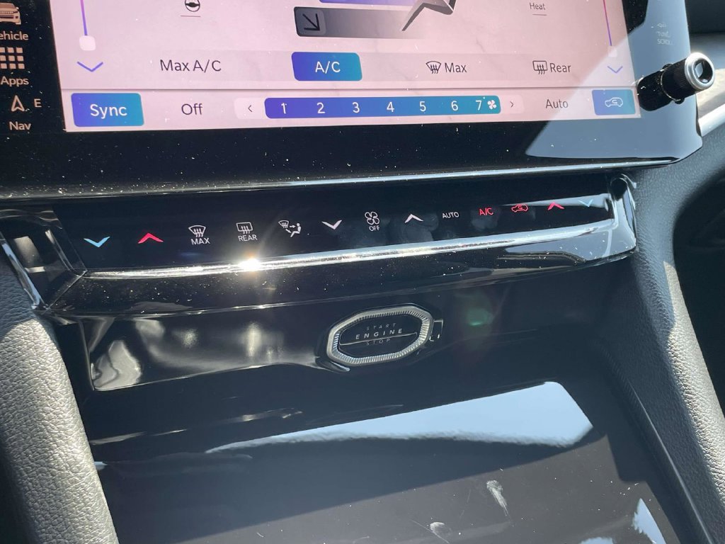 New 2027 Jeep Grand Cherokee 4WD image 38