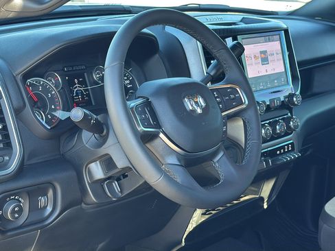 Used 2025 RAM 2500 Lone Star image 10