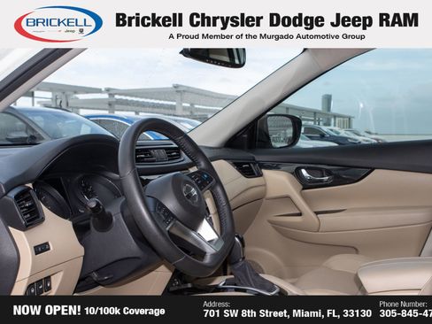 Used 2019 Nissan Rogue SL w/ Premium Package image 15