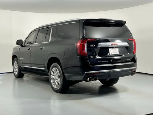 Used 2022 GMC Yukon XL Denali AWD/4WD image 5