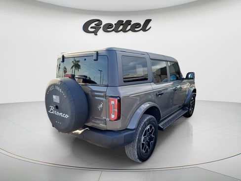 Used 2025 Ford Bronco Outer Banks image 4