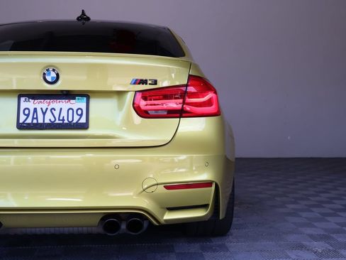 Used 2018 BMW M3 RWD image 14