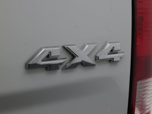 Used 2022 RAM 1500 Tradesman w/ Chrome Appearance Group AWD/4WD image 13