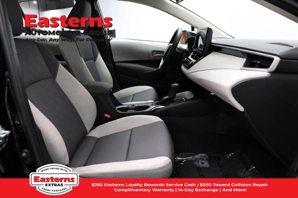 Used 2026 Toyota Corolla LE FWD image 24