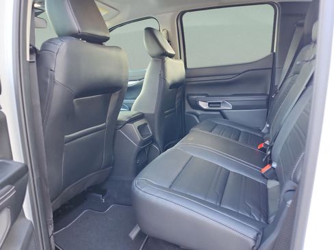 New 2025 Ford Ranger Lariat w/ FX4 Off-Road Package image 16