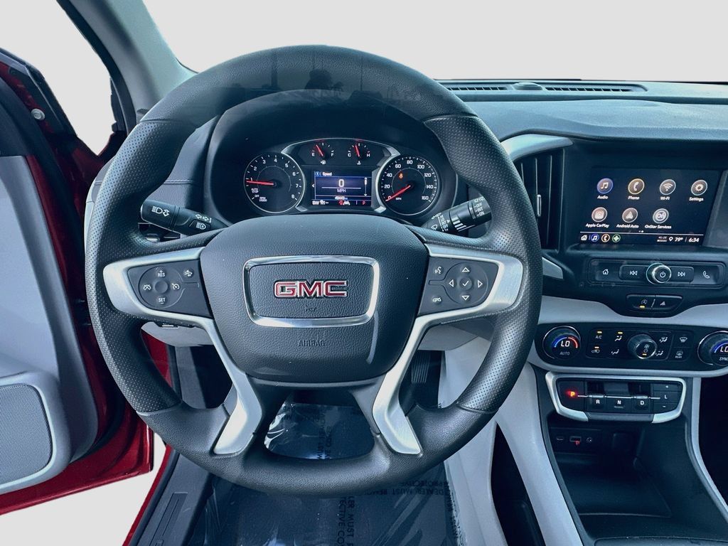 Used 2022 GMC Terrain SLE w/ Driver Convenience Package FWD image 11