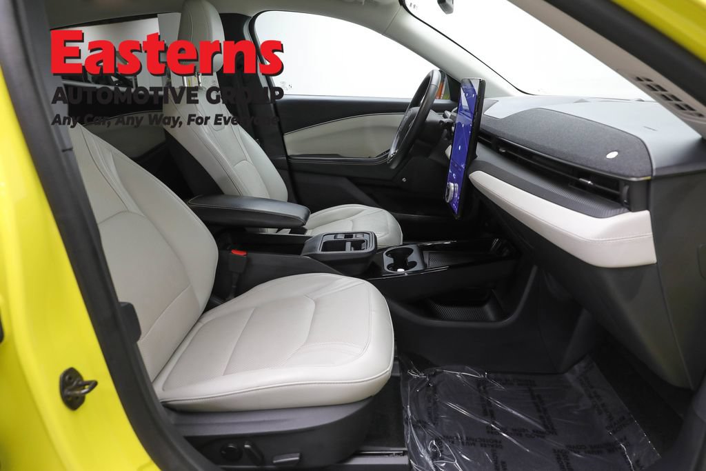 Used 2025 Ford Mustang Mach-E Premium AWD/4WD image 27