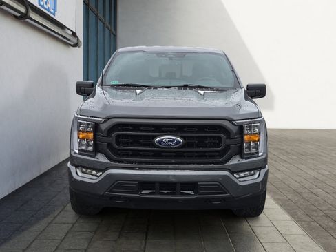 Used 2022 Ford F150 XLT w/ Equipment Group 302A High image 8