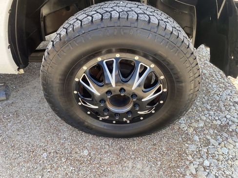 Used 2018 RAM 3500 Tradesman w/ Popular Equipment Group image 9