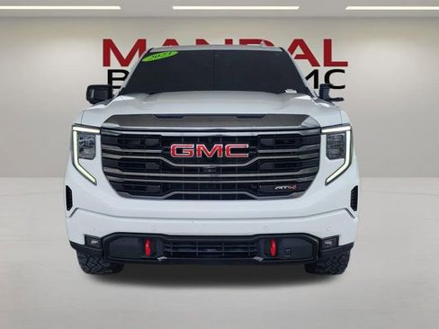 Used 2023 GMC Sierra 1500 AT4 w/ AT4 Premium Package AWD/4WD image 2
