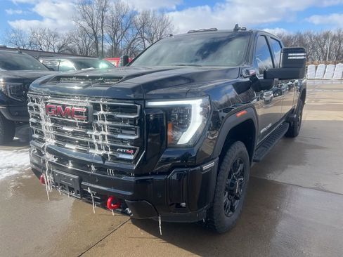 Used 2025 GMC Sierra 2500 AT4 w/ AT4 Premium Plus Package image 6