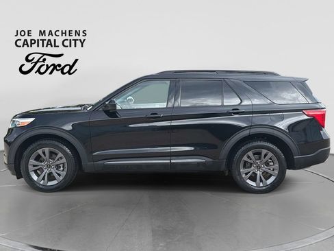 Used 2022 Ford Explorer XLT w/ Equipment Group 202A AWD/4WD image 8