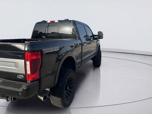 Used 2022 Ford F250 Platinum w/ Tremor Off-Road Package AWD/4WD image 2