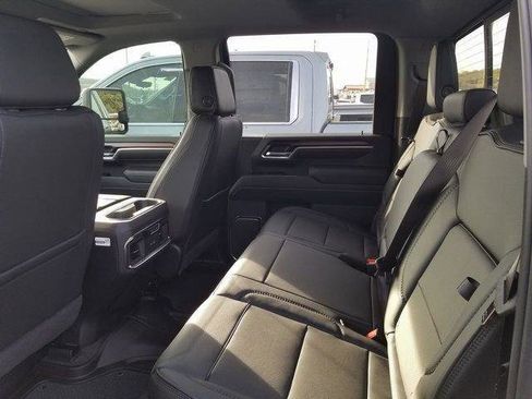 New 2026 GMC Sierra 2500 Denali w/ Denali Reserve Package image 9