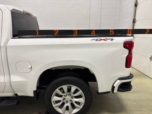 Used 2021 Chevrolet Silverado 1500 Custom w/ Safety Confidence Package AWD/4WD image 12