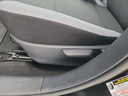 New 2025 Nissan Versa S w/ Trunk Package FWD image 19