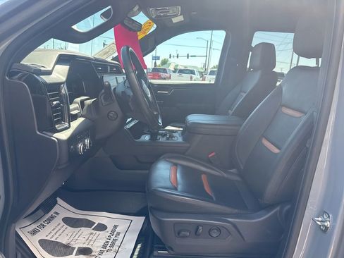 Used 2025 GMC Sierra 1500 AT4 w/ Technology Package AWD/4WD image 20