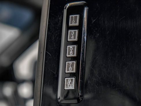 Used 2019 Ford F250 Lariat w/ Lariat Ultimate Package AWD/4WD image 42