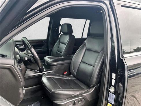 Used 2021 Chevrolet Suburban LT image 26