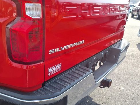 Used 2022 Chevrolet Silverado 1500 LT image 23