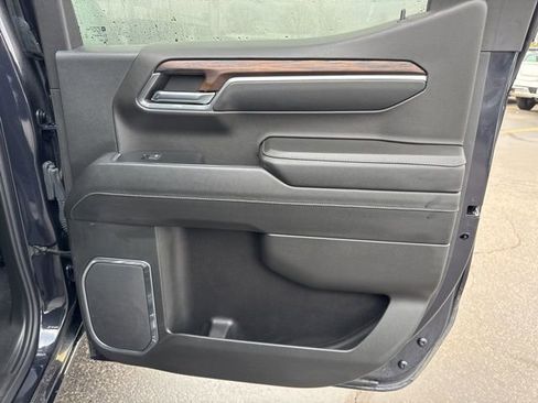 Used 2023 GMC Sierra 1500 SLT image 21