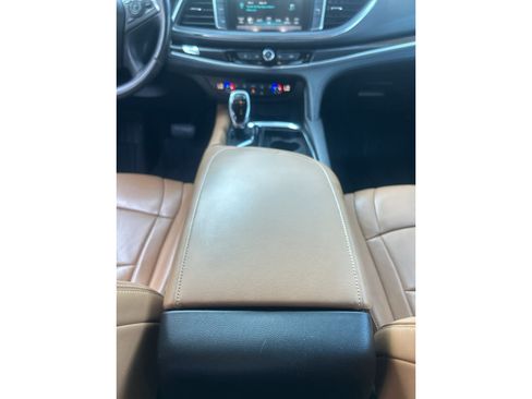 Used 2018 Buick Enclave Essence w/ Trailering Package AWD/4WD image 11