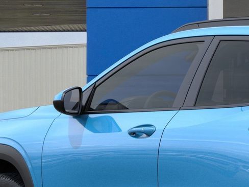 New 2026 Chevrolet Trax LT w/ LT Convenience Package FWD image 12