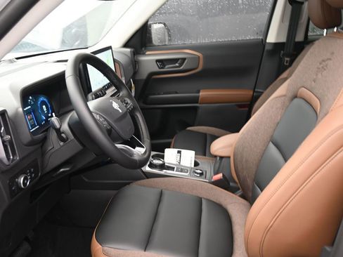 New 2025 Ford Bronco Sport Outer Banks w/ Outer Banks Tech Package+ AWD/4WD image 33