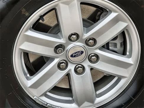 Used 2022 Ford F150 XLT image 9