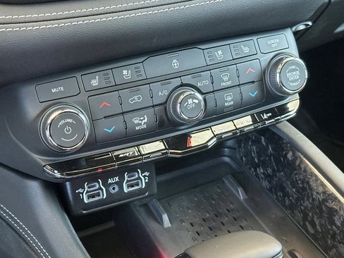 New 2026 Dodge Durango SRT Hellcat w/ Premium Group AWD/4WD image 21