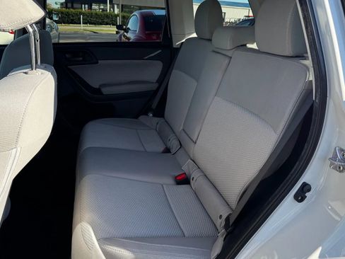 Used 2017 Subaru Forester 2.5i Premium w/ All-Weather Package image 15