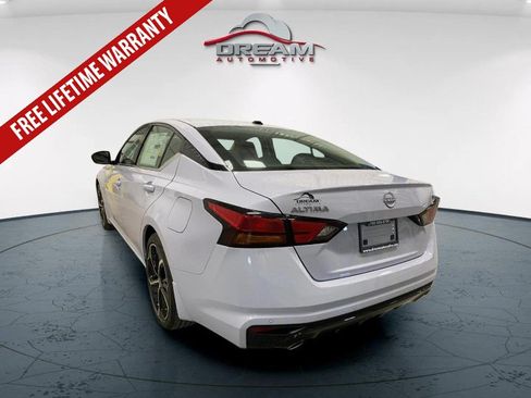 New 2026 Nissan Altima 2.5 SR FWD image 4