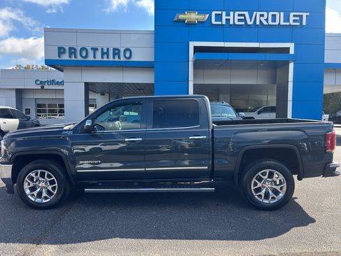 Used 2017 GMC Sierra 1500 SLT image 1