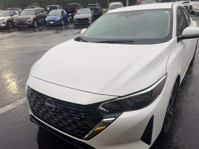 Used 2025 Nissan Sentra SV FWD image 1