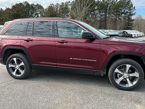 New 2026 Jeep Grand Cherokee Limited image 7