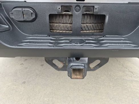 Used 2018 Toyota Tundra SR5 w/ SR5 Upgrade Package AWD/4WD image 15