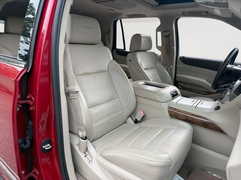Used 2015 GMC Yukon Denali w/ Premium Package AWD/4WD image 28