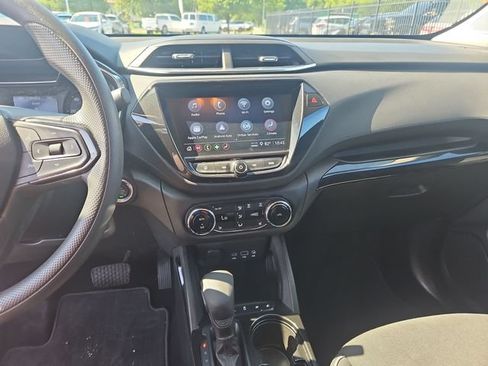 Used 2023 Chevrolet TrailBlazer LT w/ Convenience Package FWD image 18