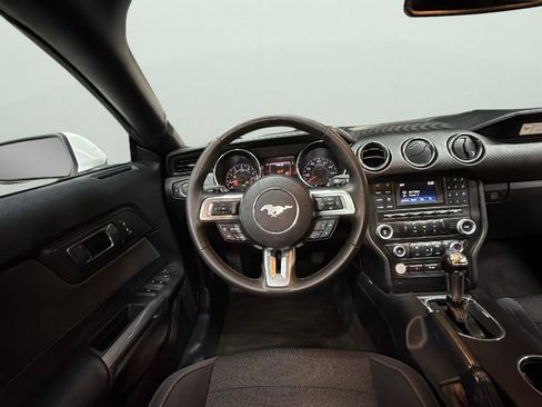 Used 2016 Ford Mustang Convertible image 13