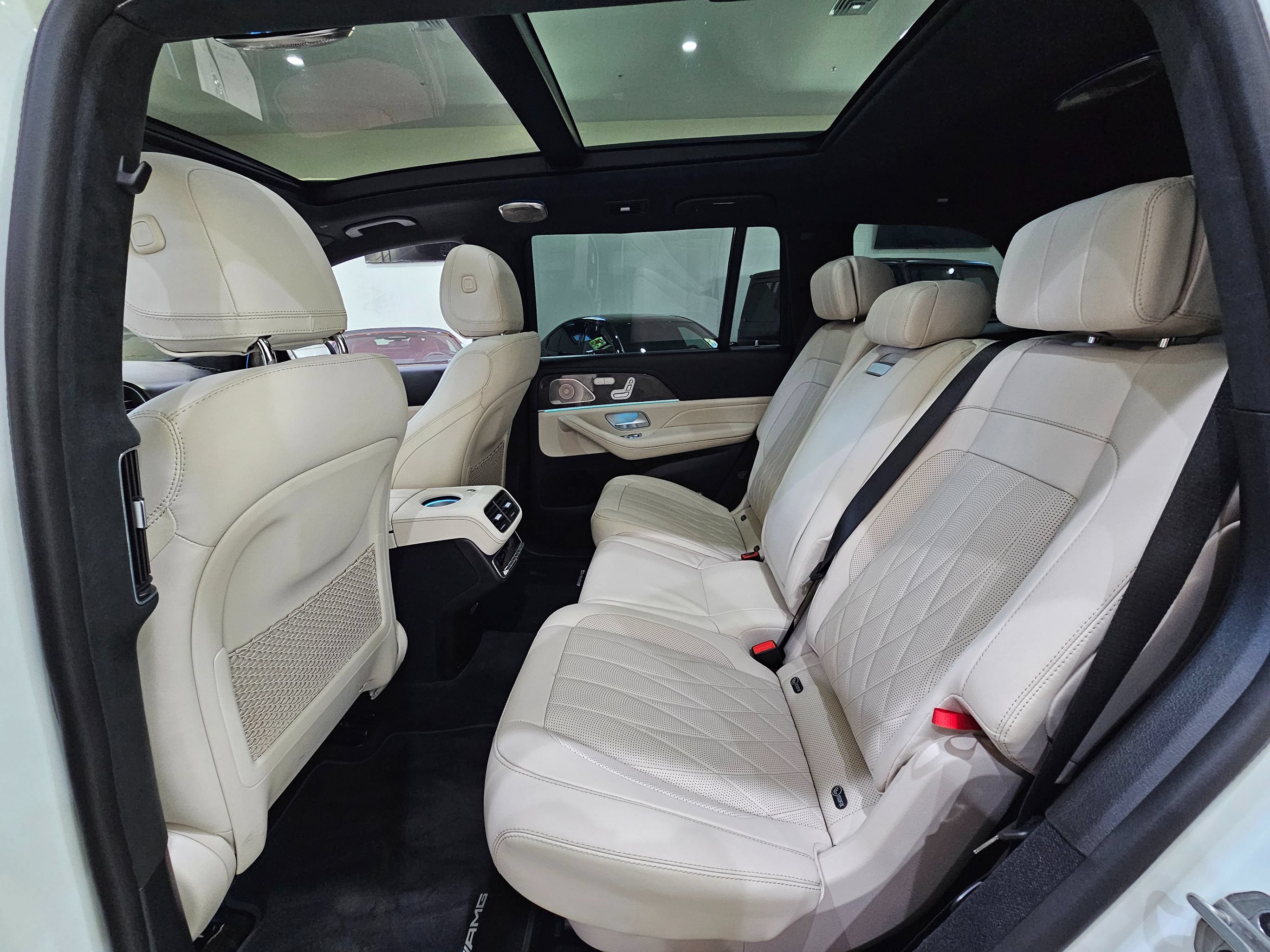 Used 2023 Mercedes-Benz GLS 63 AMG 4MATIC image 47