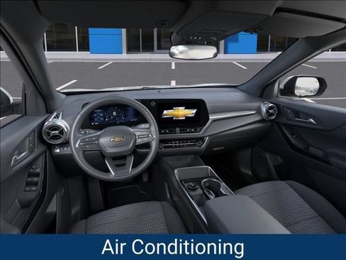 New 2026 Chevrolet Equinox LT AWD/4WD image 17