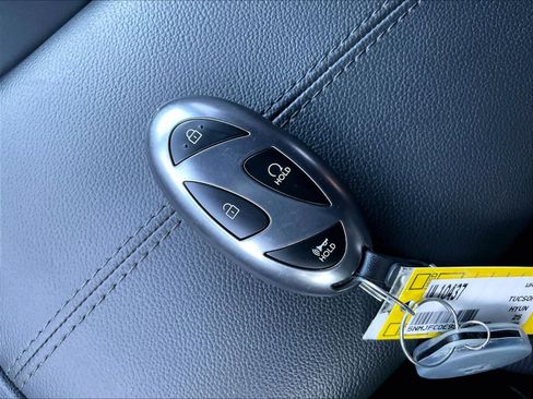 Used 2025 Hyundai Tucson XRT AWD/4WD image 14