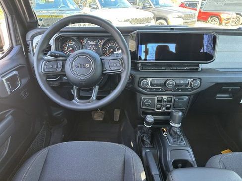 New 2026 Jeep Gladiator Sport image 21