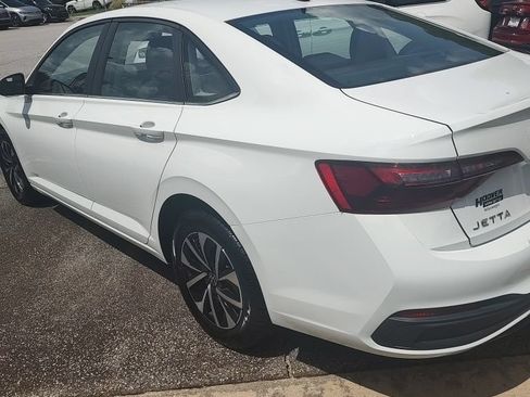 Used 2024 Volkswagen Jetta S FWD image 4