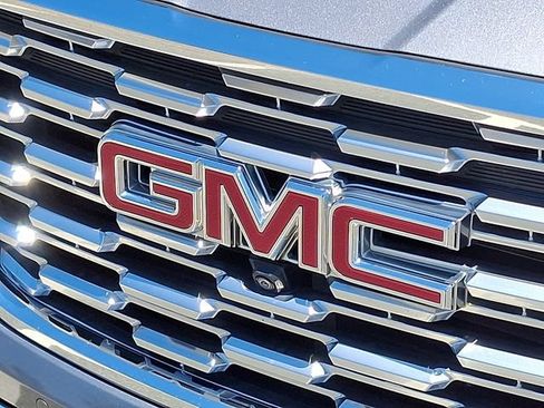 Used 2019 GMC Terrain Denali w/ Advanced Safety Package AWD/4WD image 29