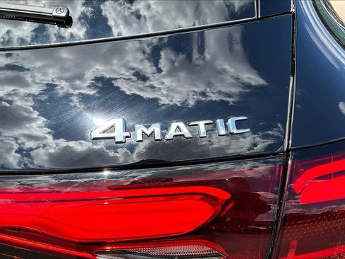 New 2026 Mercedes-Benz GLC 350e GLC 350e image 7