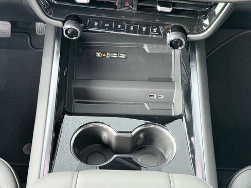 New 2026 Chevrolet Tahoe LT w/ Comfort Package RWD image 19